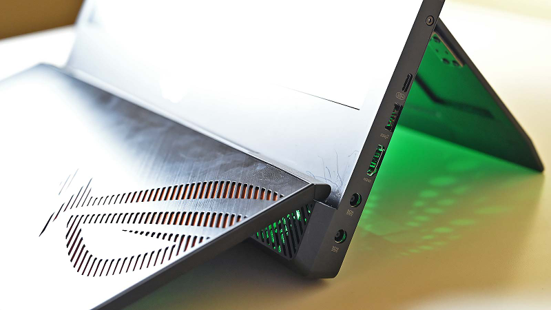 Illustration for article titled The Asus ROG Mothership Is an Overpowered Surface for Gamers